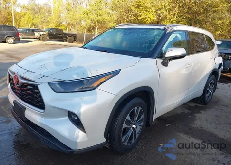 2022 Toyota Highlander Xle from USA, damaged, VIN 5TDHZRBH2NS192171